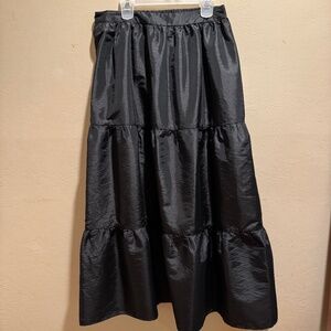 New with tag - Vince Camuto Women's maxi Skirt - Size: small